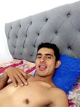 Snapshot of maria_and_angel chatting on March 5, 2025, 12:00 pm maria and angel online show from March 5, 2025, 12:00 pm