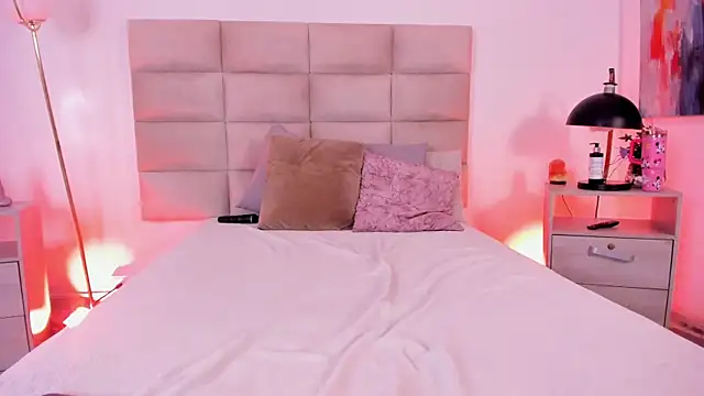 AngelyRosse1 online show from November 12, 2025, 5:52 am