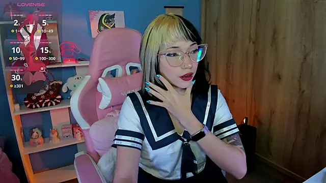 Snapshot of Artic_love chatting on February 6, 2025, 6:29 am Artic love online show from February 6, 2025, 6:29 am