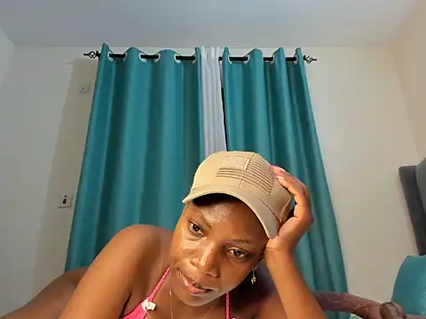 Snapshot of dolly_booty chatting on October 9, 2025, 7:45 pm dolly booty online show from October 9, 2025, 7:45 pm