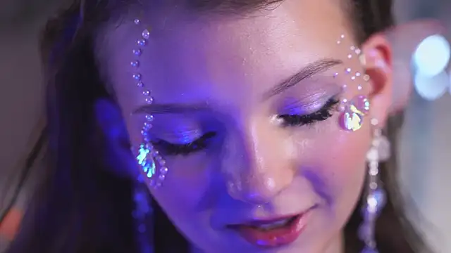 CindyGarrison online show from November 1, 2025, 1:29 am