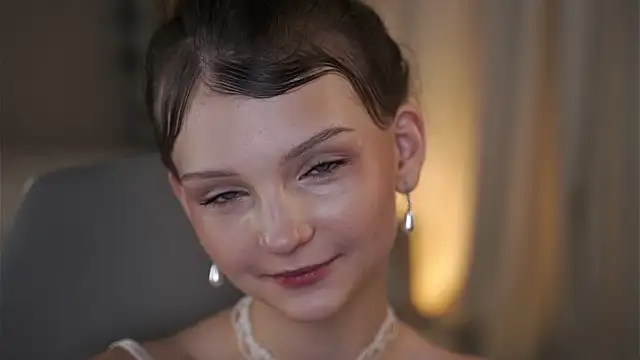 CindyGarrison online show from December 1, 2025, 10:15 pm