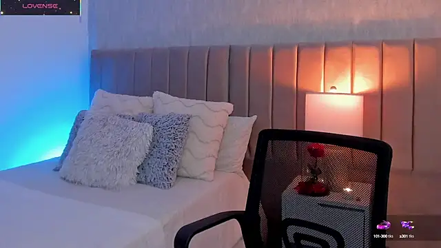 Victoria romanox online show from February 25, 2025, 8:09 pm