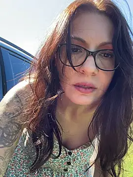 Snapshot of BeautifulMesss chatting on September 28, 2025, 4:12 pm BeautifulMesss online show from September 28, 2025, 4:12 pm