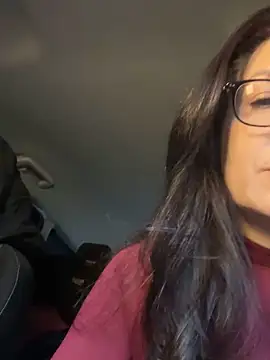 BeautifulMesss online show from November 26, 2025, 4:41 pm