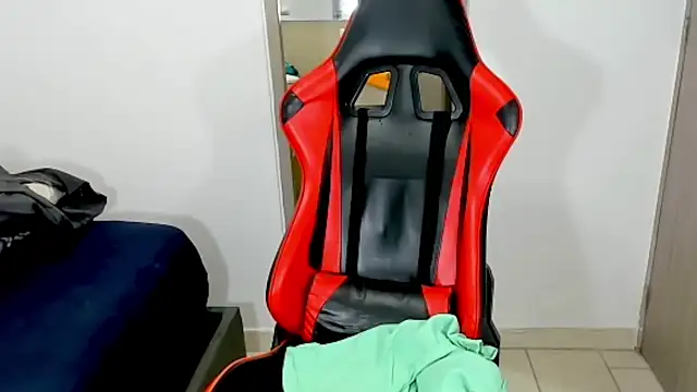 Snapshot of Backsex_boy chatting on February 2, 2026, 4:49 pm Backsex boy online show from February 2, 2026, 4:49 pm