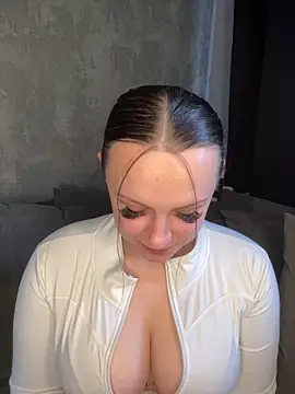 riri bstvx online show from February 27, 2025, 1:07 pm