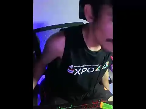 cloudyth1994 online show from January 16, 2026, 6:56 pm