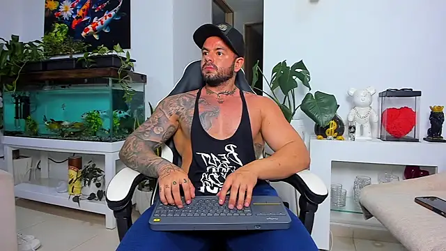 Johnnygrayson1 online show from November 12, 2025, 12:00 am