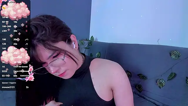 Yuri Stars online show from March 18, 2025, 1:53 pm