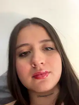 Snapshot of Sabrina_Lennox chatting on January 6, 2026, 3:32 am Sabrina Lennox online show from January 6, 2026, 3:32 am