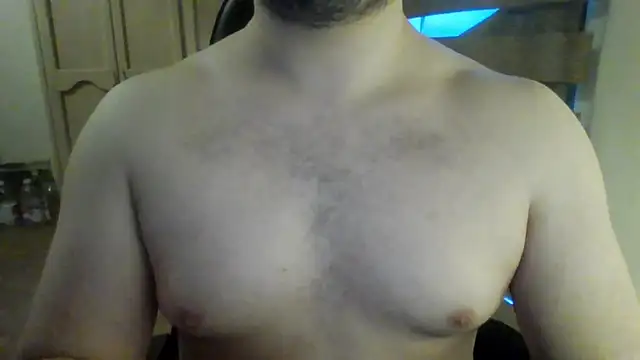 Snapshot of Himbo_fox chatting on December 23, 2025, 12:19 am Himbo fox online show from December 23, 2025, 12:19 am