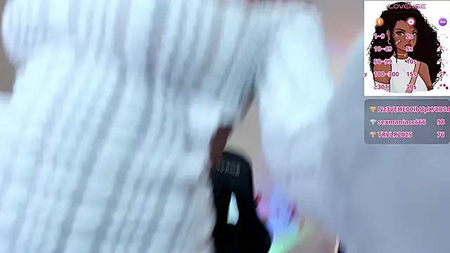 Snapshot of aleja_montiel__ chatting on February 25, 2025, 4:00 pm aleja montiel online show from February 25, 2025, 4:00 pm