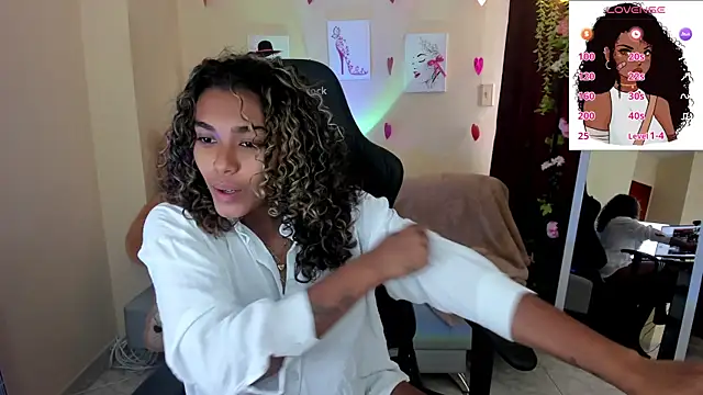 Snapshot of aleja_montiel__ chatting on March 6, 2025, 12:52 pm aleja montiel online show from March 6, 2025, 12:52 pm