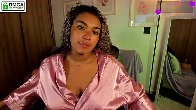 Snapshot of aleja_montiel__ chatting on November 5, 2025, 12:49 pm aleja montiel online show from November 5, 2025, 12:49 pm