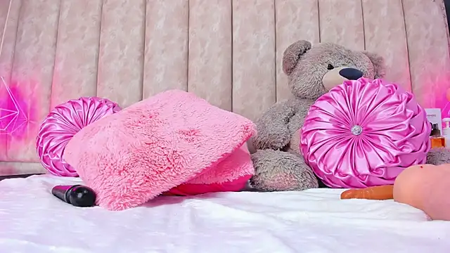 ShanelWest online show from December 11, 2024, 4:20 pm