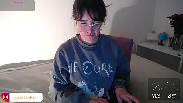 Snapshot of NewAgatha_Bolton chatting on December 13, 2025, 11:32 pm NewAgatha Bolton online show from December 13, 2025, 11:32 pm