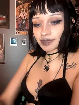 Gothbabbi online show from November 9, 2025, 6:44 am