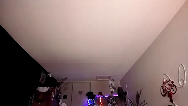 Snapshot of leatherz69 chatting on December 29, 2024, 3:11 am leatherz69 online show from December 29, 2024, 3:11 am