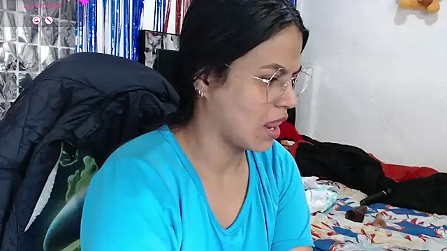 SweetAlmaa online show from September 13, 2025, 12:49 pm