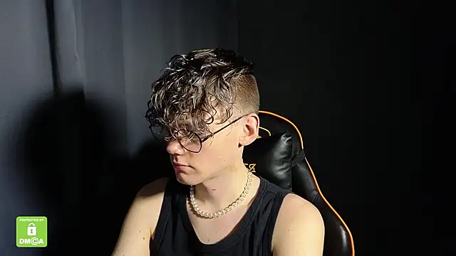 Snapshot of Keytaro chatting on January 14, 2026, 8:58 pm Keytaro online show from January 14, 2026, 8:58 pm