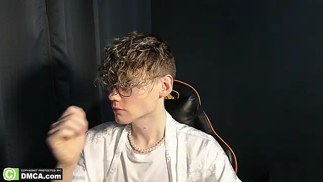 Snapshot of Keytaro chatting on February 4, 2026, 1:55 am Keytaro online show from February 4, 2026, 1:55 am