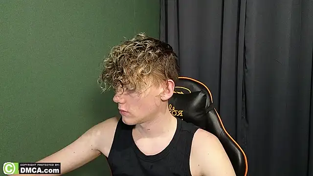 Snapshot of Keytaro chatting on February 13, 2026, 10:17 pm Keytaro online show from February 13, 2026, 10:17 pm