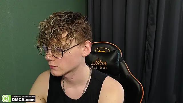 Snapshot of Keytaro chatting on February 22, 2026, 9:52 am Keytaro online show from February 22, 2026, 9:52 am