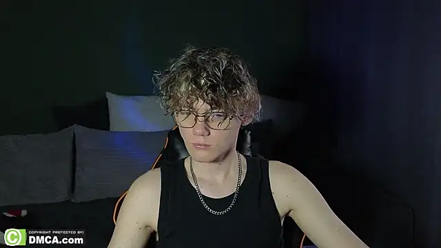 Snapshot of Keytaro chatting on March 4, 2026, 1:06 pm Keytaro online show from March 4, 2026, 1:06 pm