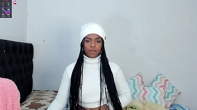 Snapshot of Marce_22 chatting on March 3, 2025, 3:19 am Marce 22 online show from March 3, 2025, 3:19 am