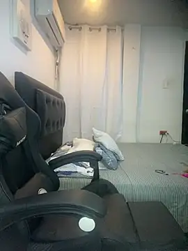 Snapshot of Belissa_miller chatting on February 2, 2026, 7:56 pm Belissa miller online show from February 2, 2026, 7:56 pm