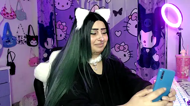 lussyevans24 online show from October 25, 2025, 4:53 am