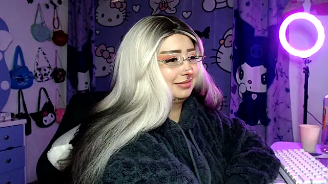 lussyevans24 online show from March 2, 2026, 5:08 am