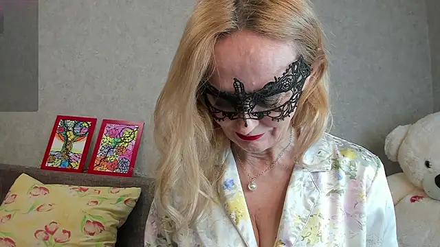 Snapshot of angelica_marquise chatting on February 22, 2026, 5:33 pm angelica marquise online show from February 22, 2026, 5:33 pm