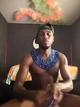 Ostinsanto online show from November 25, 2025, 6:46 am