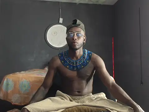 Ostinsanto online show from November 29, 2025, 6:16 am