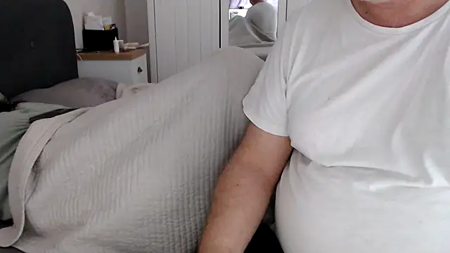 margotgra82 online show from May 14, 2026, 7:48 am