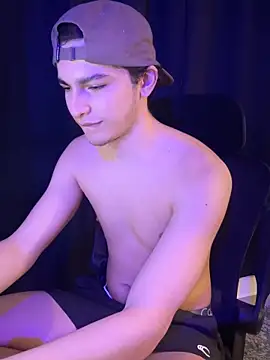 Snapshot of cybercosmiiic chatting on February 2, 2026, 9:35 pm cybercosmiiic online show from February 2, 2026, 9:35 pm