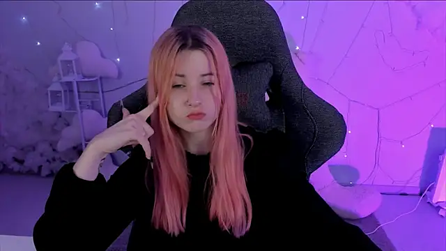 LexiWenford online show from January 13, 2025, 9:19 am