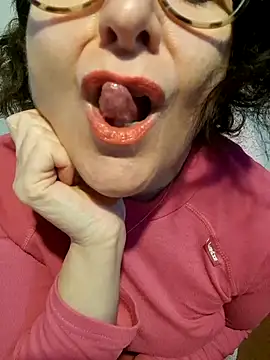 Viola8p online show from December 16, 2025, 2:00 pm