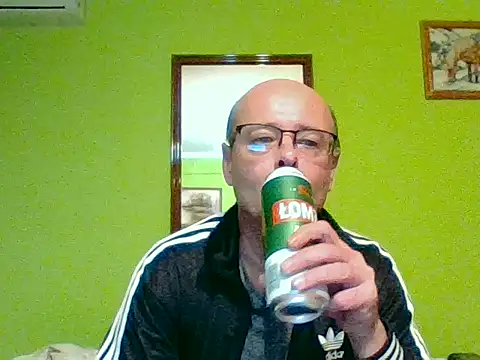 Snapshot of Tiger202441 chatting on September 16, 2025, 9:38 pm Tiger202441 online show from September 16, 2025, 9:38 pm