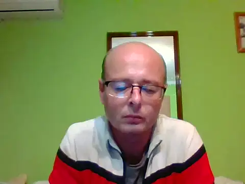 Snapshot of Tiger202441 chatting on November 6, 2025, 9:48 pm Tiger202441 online show from November 6, 2025, 9:48 pm