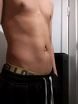 Snapshot of Dennis_2024 chatting on July 13, 2026, 8:44 pm Dennis 2024 online show from July 13, 2026, 8:44 pm