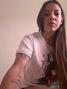 Snapshot of DanielaSaenz0 chatting on February 3, 2026, 3:04 am DanielaSaenz0 online show from February 3, 2026, 3:04 am