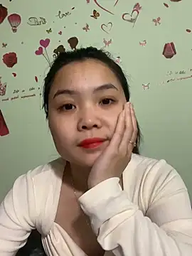 Snapshot of Maeve2k5 chatting on December 28, 2024, 2:01 am Maeve2k5 online show from December 28, 2024, 2:01 am
