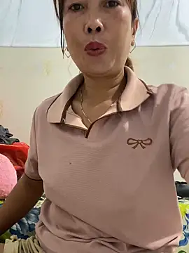 Snapshot of Linaannn chatting on September 11, 2025, 11:38 pm Linaannn online show from September 11, 2025, 11:38 pm