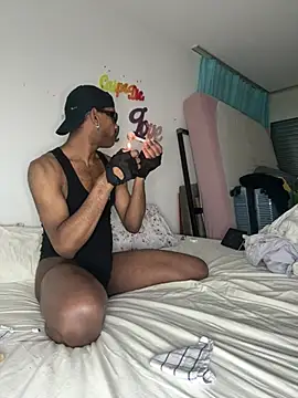 esteraulxxx online show from December 16, 2024, 2:15 am