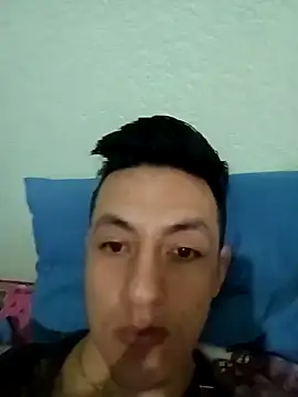 Snapshot of alexmoragomez chatting on December 3, 2024, 1:32 pm alexmoragomez online show from December 3, 2024, 1:32 pm