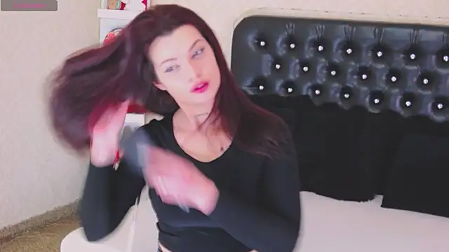 Allisonn223 online show from March 3, 2026, 1:28 pm