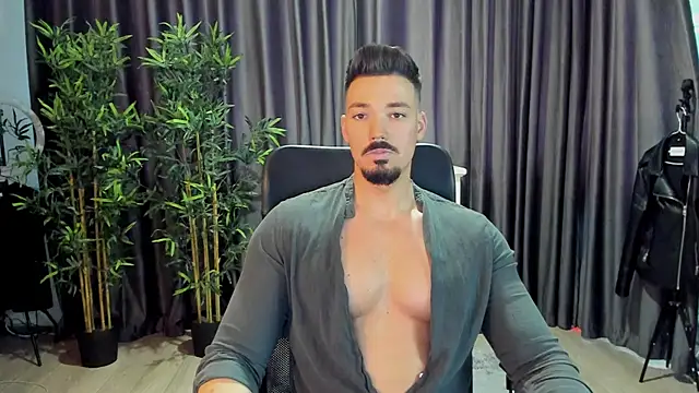 HaydenSpearss online show from March 15, 2025, 10:46 am